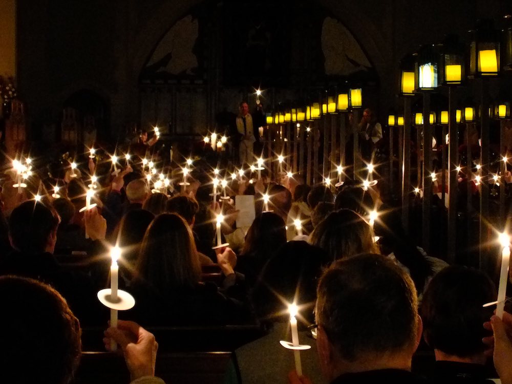 2013年クリスマスイブ St. Andrews Wesley Churchにて photo by Reg Natarajan - Flickr at CC BY 2.0